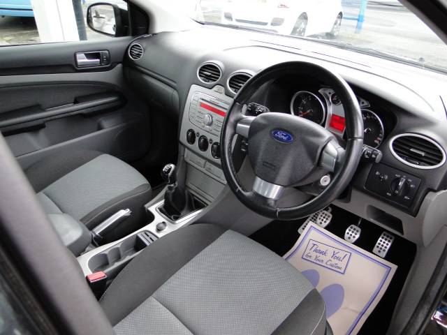 2009 Ford Focus 1.6 Zetec S 5dr