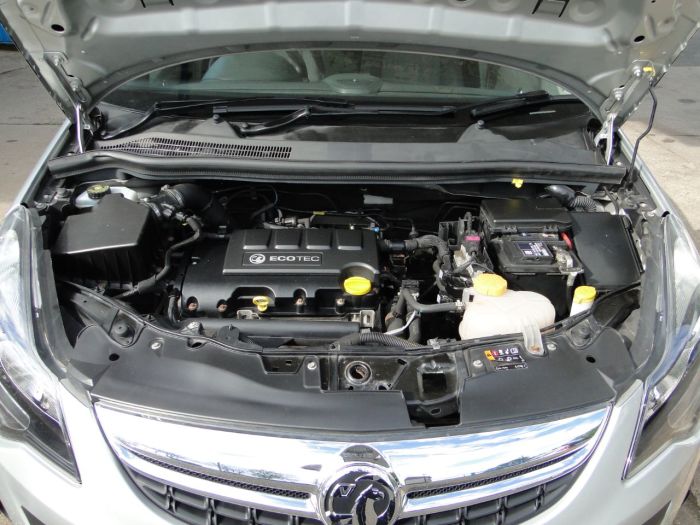 Vauxhall Corsa 1.4 SXi 5dr [AC] Hatchback Petrol Silver