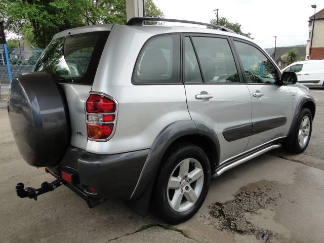 2004 Toyota Rav-4 2.0 XT4 5dr