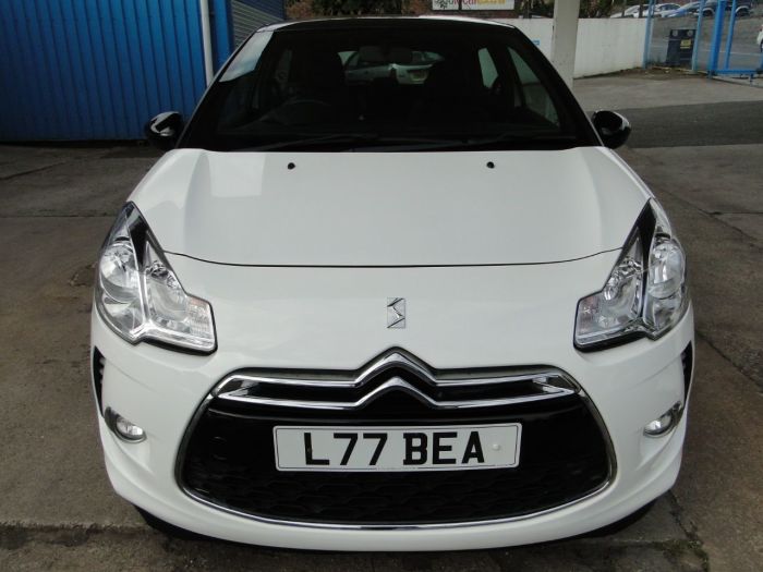Citroen DS3 1.2 PureTech Dsign Plus 3dr Hatchback Petrol White